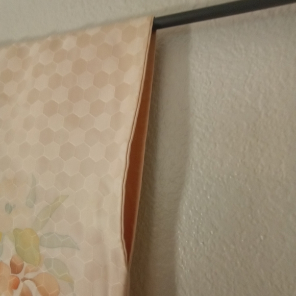 Vintage Silk Pastel Peach Floral Flowy Lined Silky Jaquard Hand Painted Kimono - Picture 9 of 14